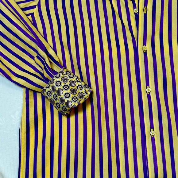 Robert Graham long sleeved button up - Picture 3 of 5